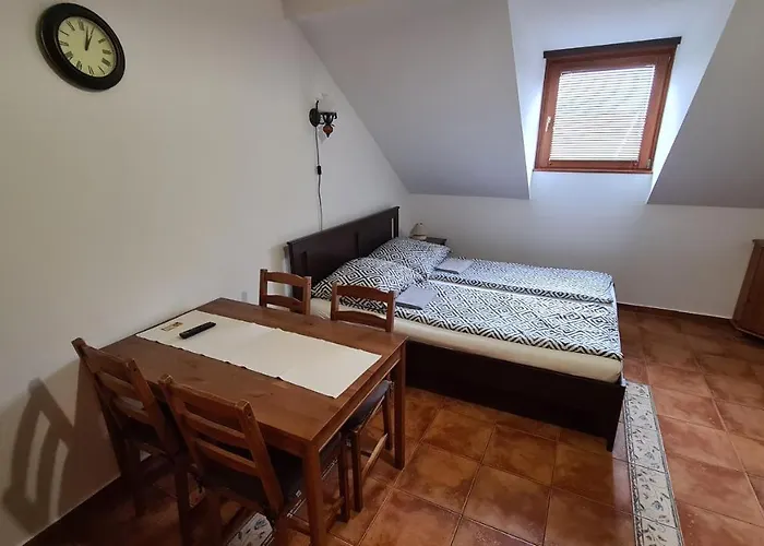 Gyulai Furdo Lägenhet Gyula