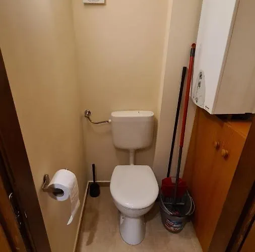 Gyulai Furdo * Gyula